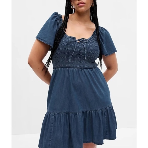 NWT Gap Flutter Sleeve Smocked Denim Mini Dress - Picture 3 of 4